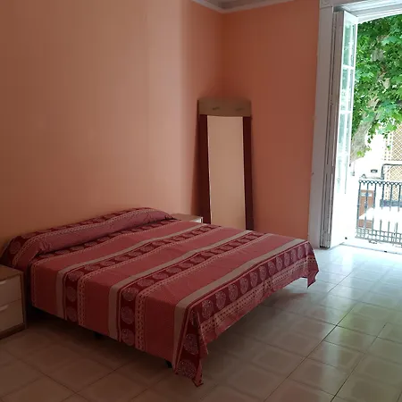 Hostal Marques De Campo-3